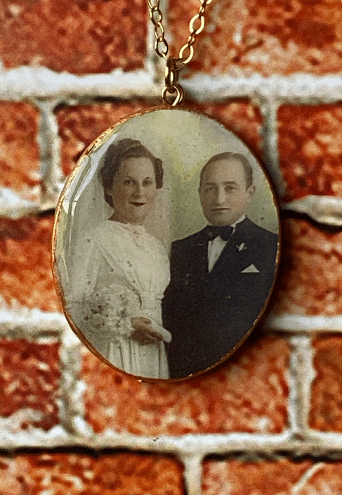 ancestry photo pendant product photo