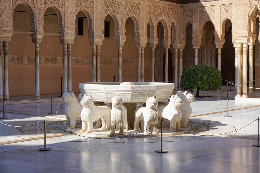 Visiting the Alhambra in Granada Spain - Famous lion fountain